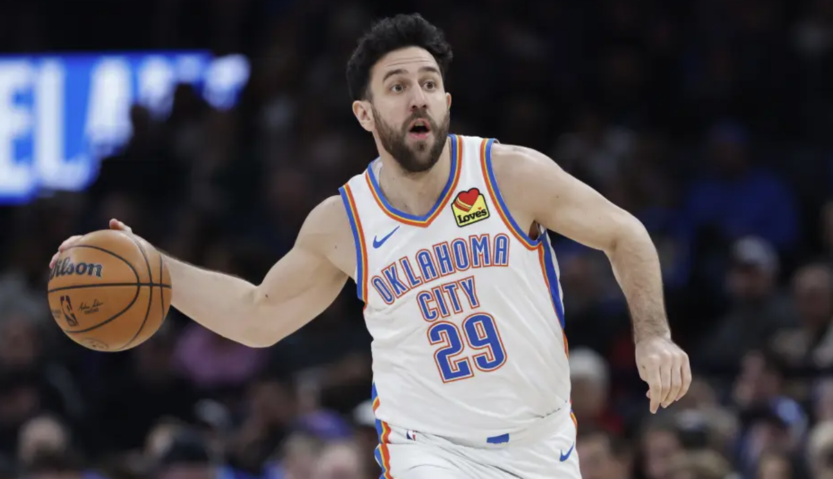 惨不忍睹！0分0板0助+3失误1被盖，有NBA履历的他不会打球了？