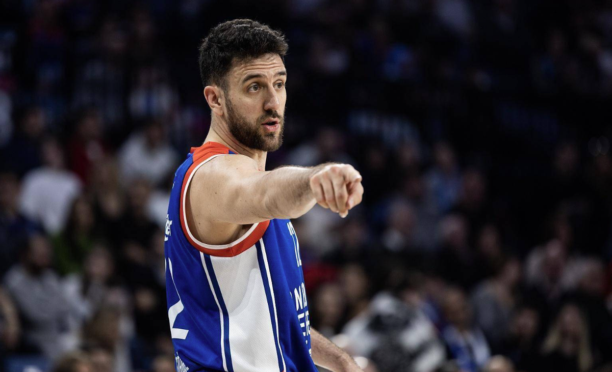 惨不忍睹！0分0板0助+3失误1被盖，有NBA履历的他不会打球了？